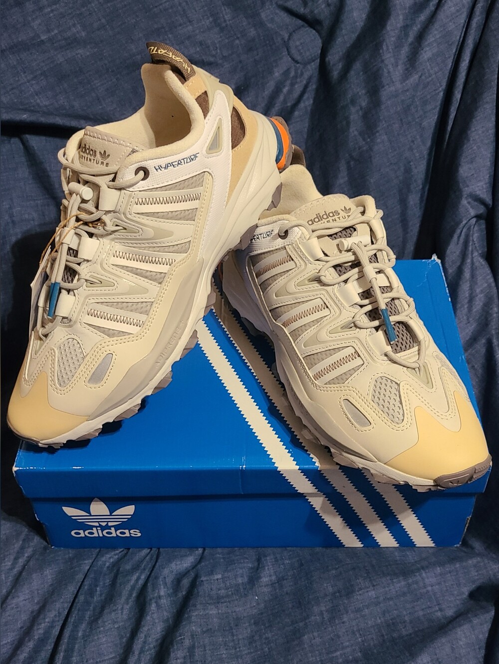 Adidas Hyperturf Adventure "HQ4313" New In Replacement Box! Men 10/Women 11.5